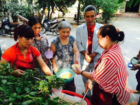 Triệu tấm lòng, vạn yêu thương