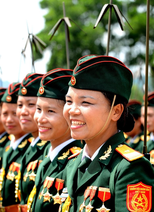 Chúng tôi, nữ chiến sĩ thông tin