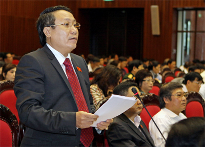 Giải quyết những vấn đề “nóng” về đất đai cần hợp hiến và sát thực