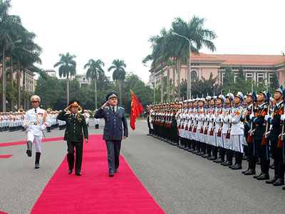 Tổng Tham mưu trưởng Quân đội Bun-ga-ri thăm hữu nghị chính thức Việt Nam