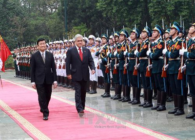 Lãnh đạo nước ta tiếp, hội đàm với Tổng thống Chi-lê