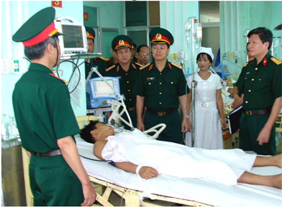 Thượng tướng Lê Hữu Đức thăm và làm việc tại Binh đoàn Tây Nguyên