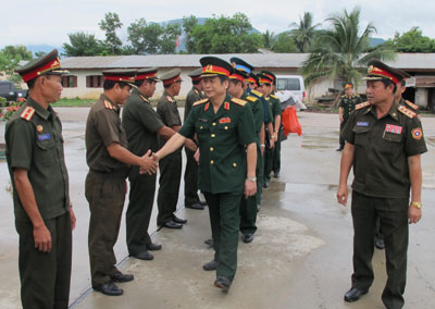 Sáng hơn trăng rằm
