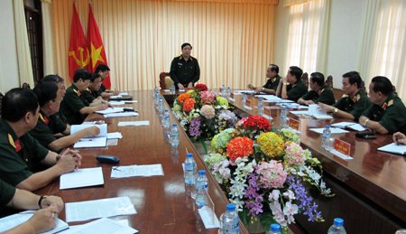 Đại tướng Phùng Quang Thanh làm việc với Bộ Tư lệnh Quân khu 9