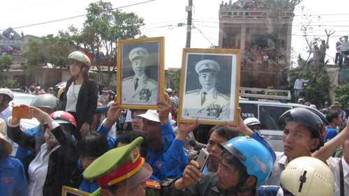 Đi trong cảm xúc và tiếc thương!