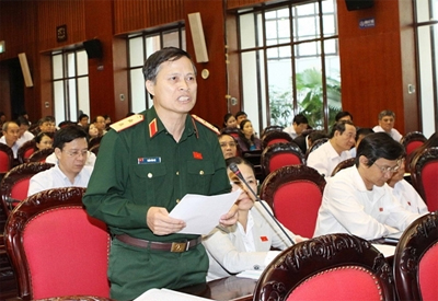 Không “vừa đá bóng, vừa thổi còi” trong thu hồi và định giá đất