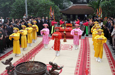 Thành kính Giỗ Tổ Hùng Vương 