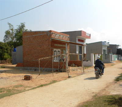 Bao giờ người dân khu tái định cư Đồng Sam có điện?