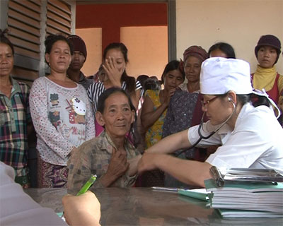 Sáng trong hình ảnh Bộ đội Việt Nam trên đất nước Chùa Tháp