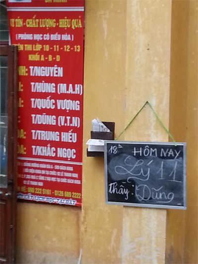 Lại “sốt” ở các lò luyện thi đại học