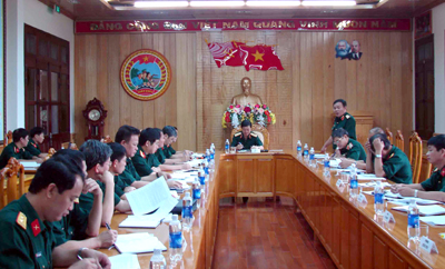 Thượng tướng Lê Hữu Đức thăm, kiểm tra và làm việc tại Quân khu 5