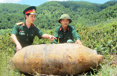 Những chiến sĩ đối mặt với 