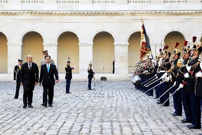 Thời điểm phù hợp nâng quan hệ Việt - Pháp lên Đối tác chiến lược  