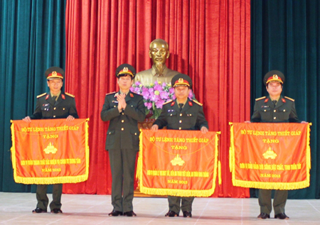 Tổng kết phong trào thi đua quyết thắng năm 2013