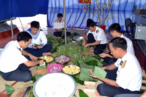 Đón Tết trên tàu Hải quân
