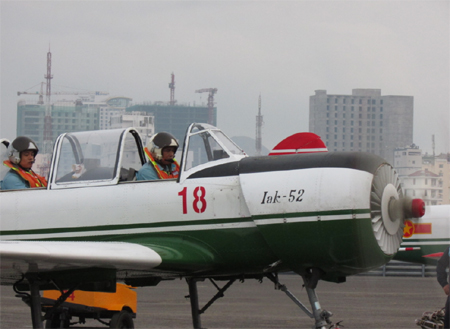 Rộn ràng ban bay “xông trời”