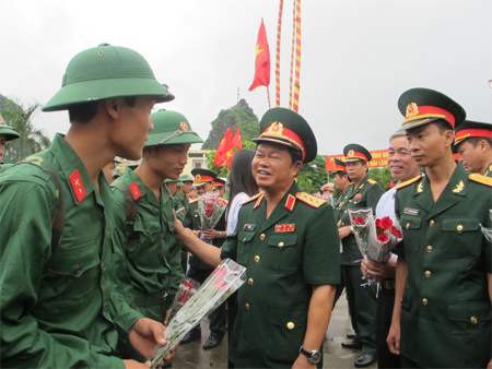 Lãnh đạo, chỉ đạo toàn diện, tạo bước vững chắc trong huấn luyện và sẵn sàng chiến đấu năm 2014