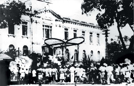 Phát huy tinh thần Cách mạng Tháng Tám trong xây dựng và bảo vệ Tổ quốc