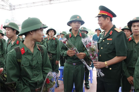 Quân khu 1 giao quân bảo đảm nhanh, gọn, an toàn