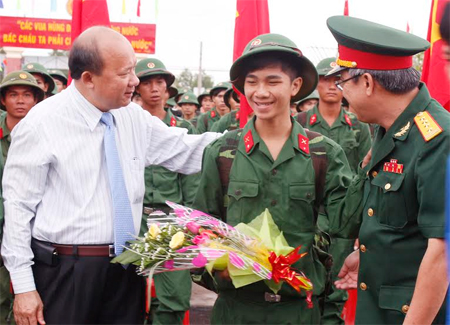 Bình Thuận giao quân đợt 2 đạt 100% chỉ tiêu