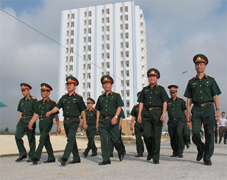 Thượng tướng Lê Hữu Đức kiểm tra tiến độ thực hiện dự án xây dựng Trường Đại học Chính trị