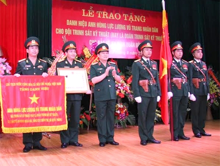 Đoàn Trinh sát Kỹ thuật đón nhận danh hiệu Anh hùng LLVT nhân dân