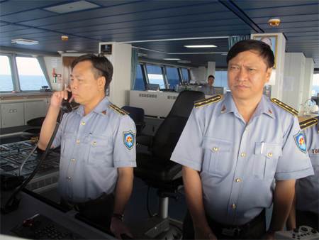 Người đứng mũi chịu sào trên con tàu hiện đại