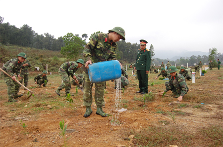 Chuyện những chiến sĩ hóa học bên dân