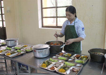 Lặng thầm vượt khó