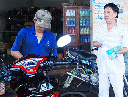 Đôi tay thứ hai của người thương binh nặng