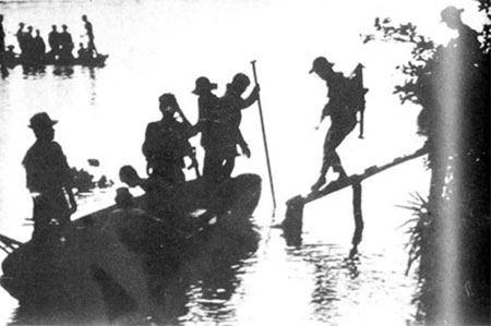 Bảo đảm “luồn sâu, lót sẵn” vũ khí, trang bị