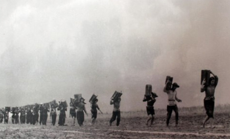 Tạo sức mạnh tổng hợp trong Tổng tiến công và nổi dậy trên toàn chiến trường