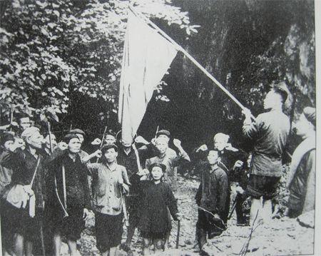 Sáng mãi bài học đoàn kết từ ngày đầu thành lập Đảng