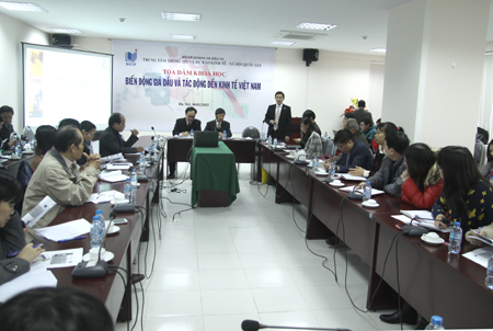 Biến động giá dầu thế giới: Cơ hội hiếm có để tái cơ cấu