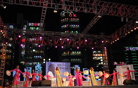 Tạo cơ chế để quốc tế 