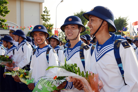 Thanh niên cả nước lên đường nhập ngũ đợt I năm 2015