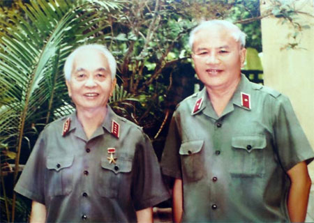 Theo sĩ quan tác chiến 