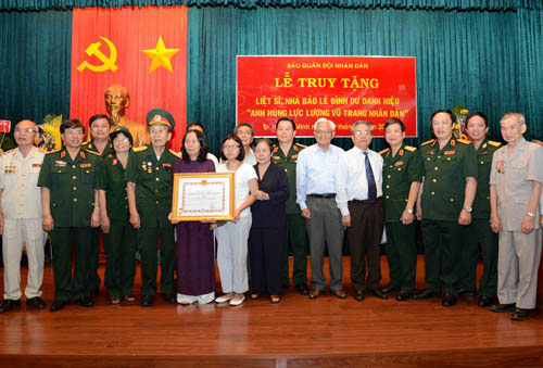 Anh hùng Lê Đình Dư: Sáng ngời bản lĩnh nhà báo-chiến sĩ