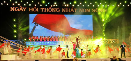 Ngày hội bên bờ sông giới tuyến