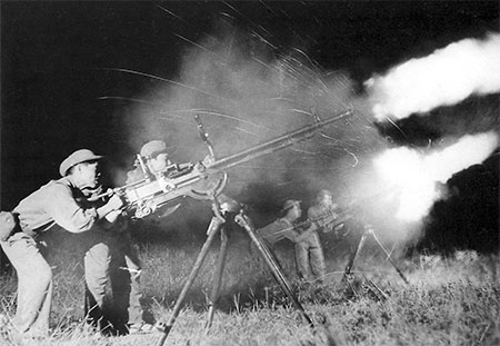 Giăng lưới lửa bảo vệ đội hình