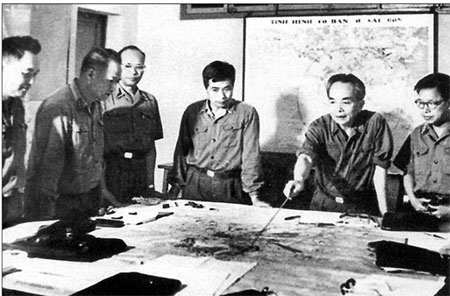 Kỳ 1: Tham mưu các mũi tiến công