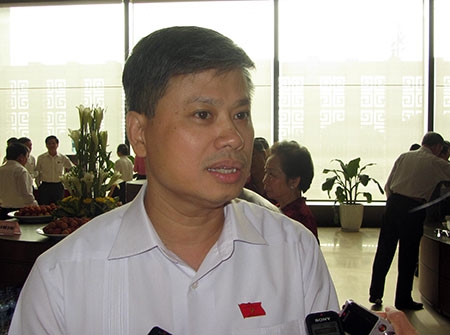 Bộ trưởng trả lời cặn kẽ, đi vào trọng tâm