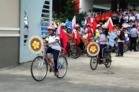 Ra quân hưởng ứng Tháng hành động an toàn giao thông tại TP Hồ Chí Minh