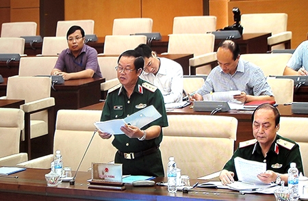 Thu hút nhân tài cho quân đội