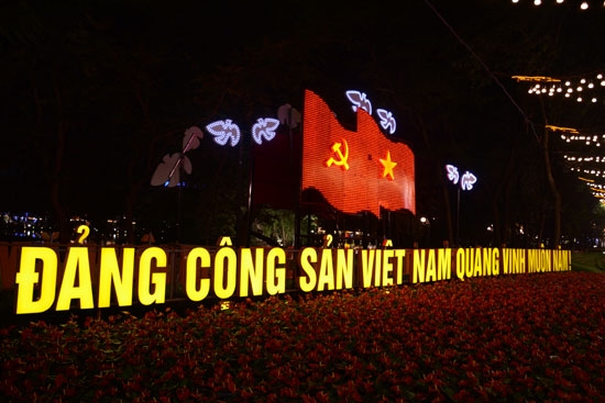 Lung linh đêm Hà Nội