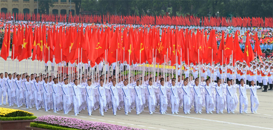 Tự hào dưới cờ Đảng quang vinh