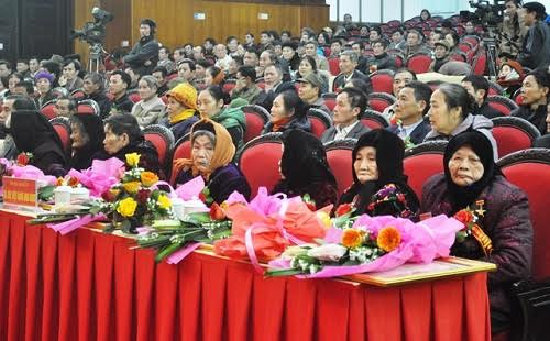 Phong tặng, truy tặng danh hiệu “Bà mẹ Việt Nam anh hùng” cho hơn 200 mẹ