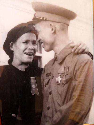 Vinh dự lớn của Anh hùng La Văn Cầu