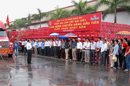 Bài 2: Đảng viên đi trước