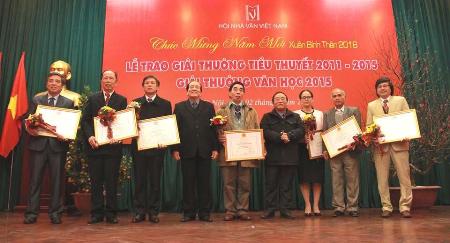 Hội Nhà văn Việt Nam trao hai giải thưởng quan trọng